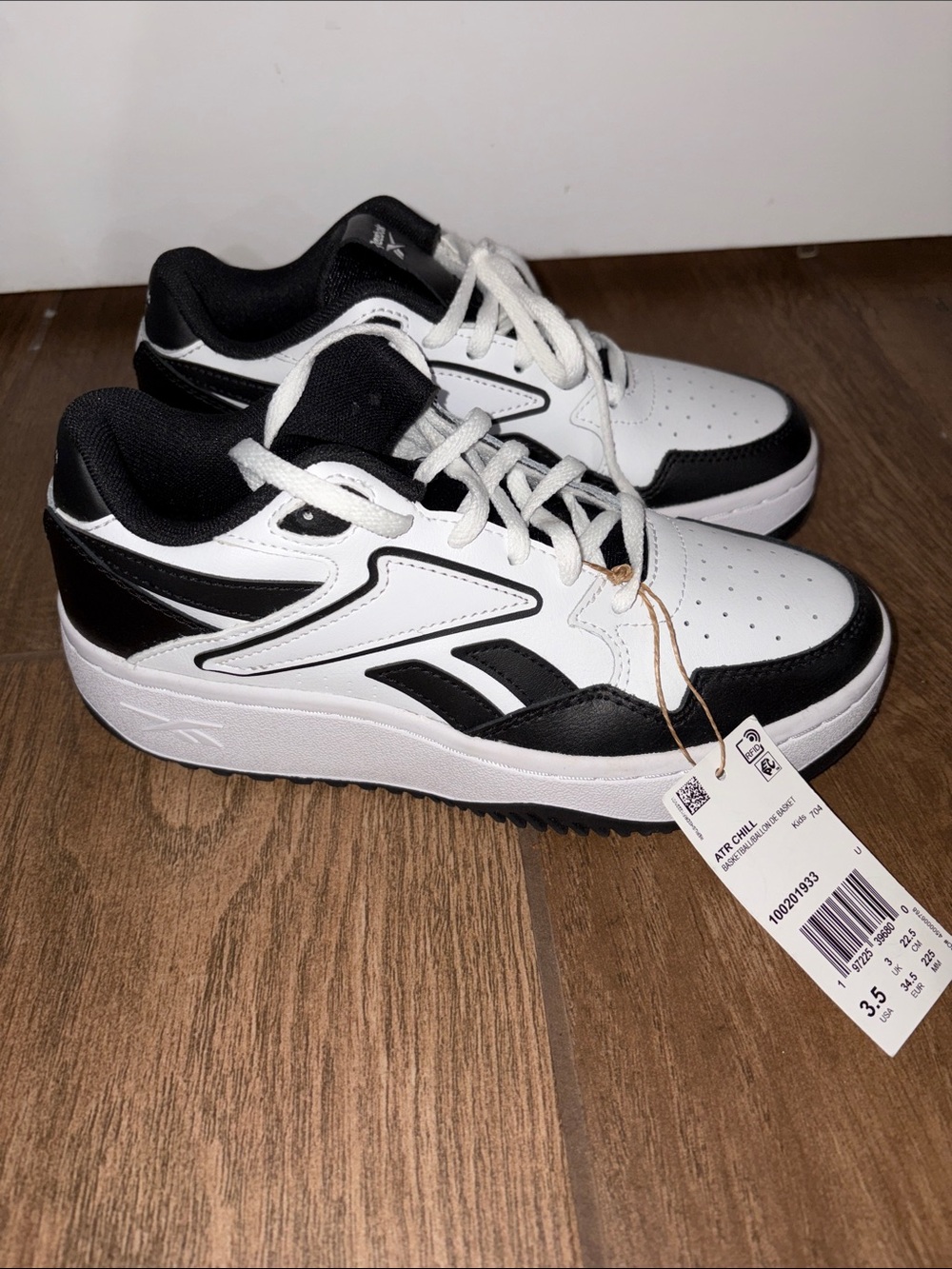 Boys Reebok Atr chill sneaker